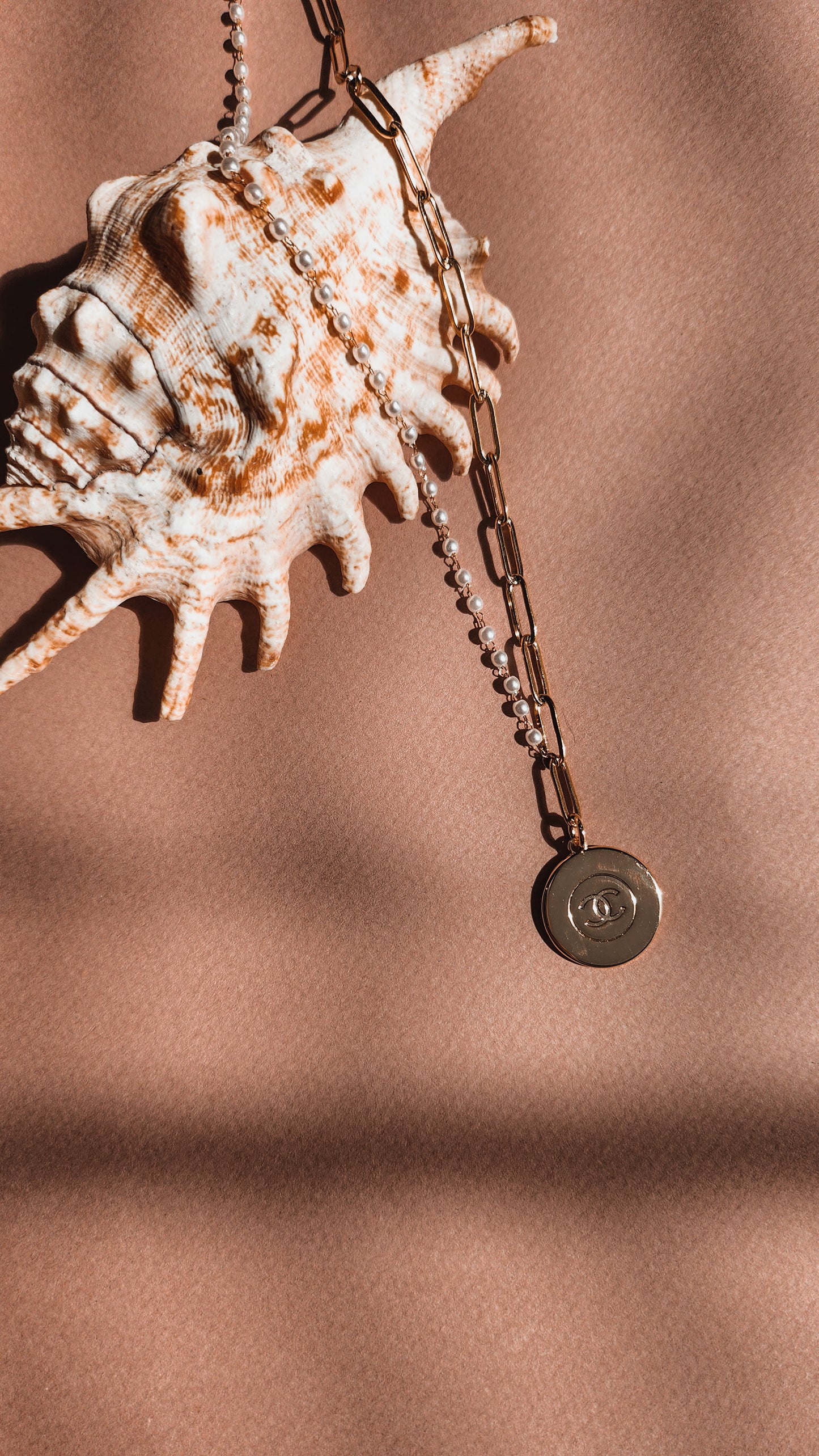 Collier Médaille Chanel