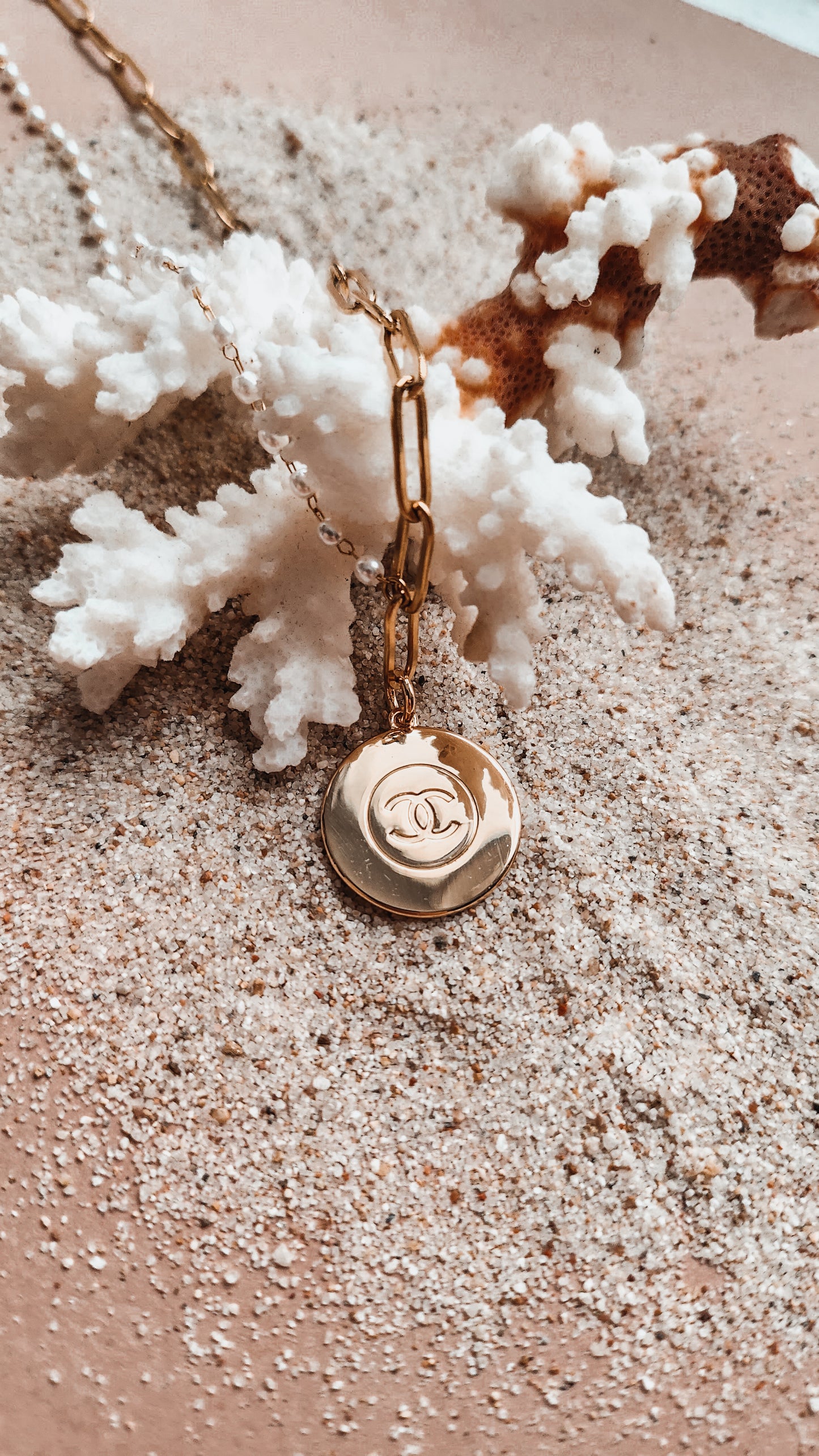 Collier Médaille Chanel