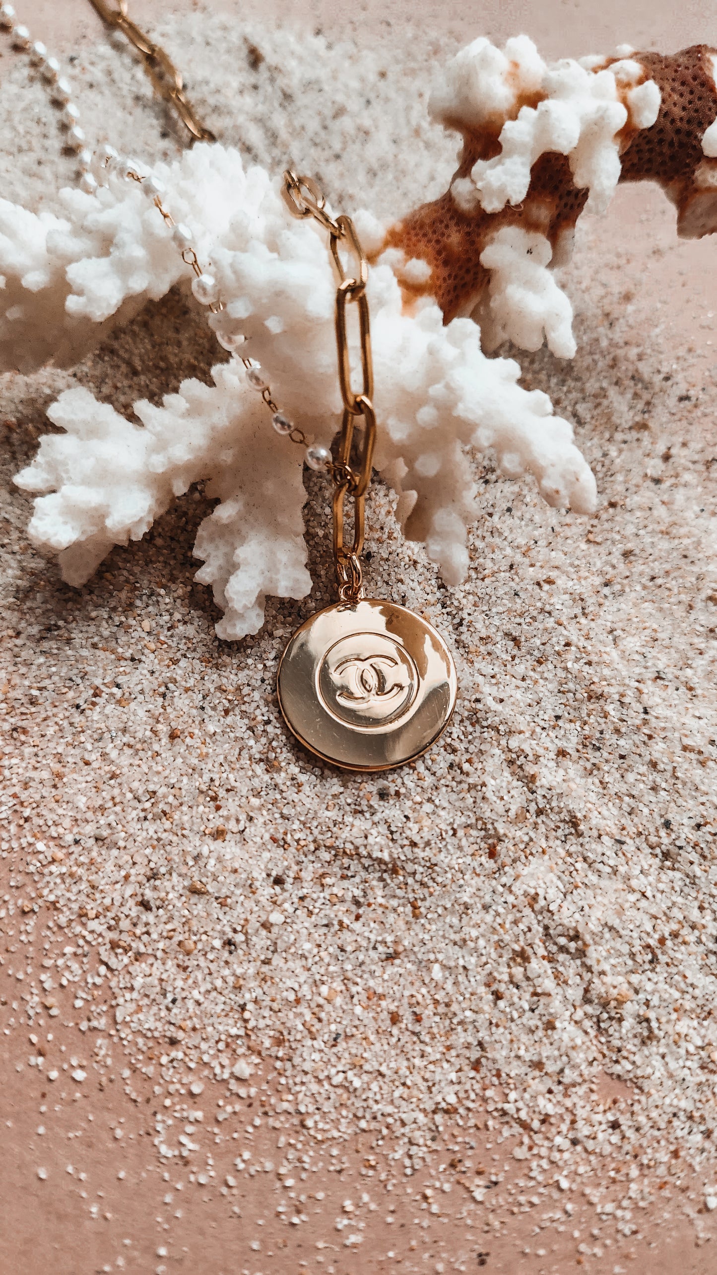 Collier Médaille Chanel