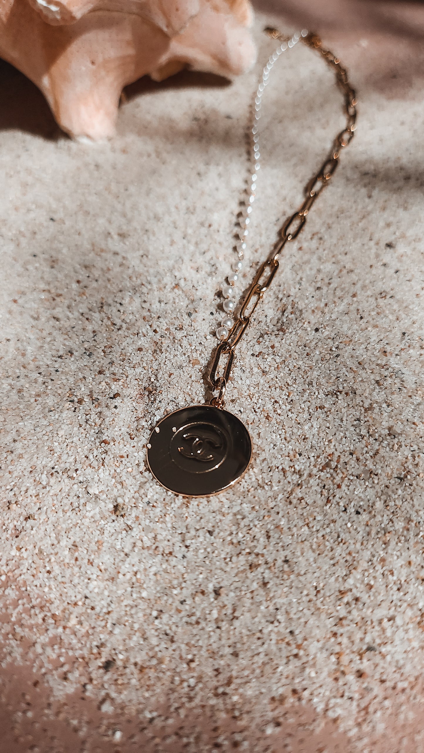 Collier Médaille Chanel